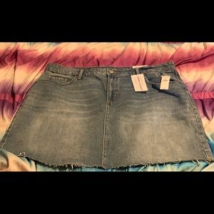 Plus size mini skirt